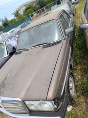 Mercedes-Benz 200 1980 w123-thumb-17