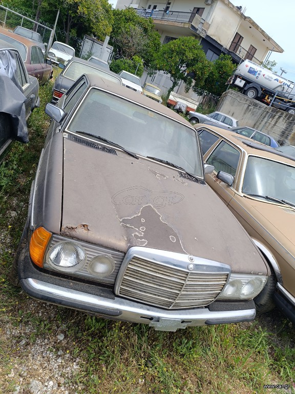 Mercedes-Benz 200 1980 w123