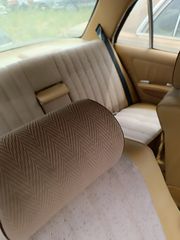 Mercedes-Benz 200 1980 w123-thumb-11