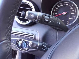 Mercedes-Benz C 180 2017 S/W - 1600cc - 156ps-thumb-11
