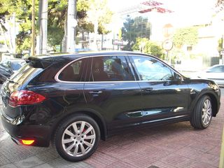 Porsche Cayenne 2012 HYBRID S/PANORAMA-thumb-3