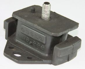 ΒΑΣΗ ΜΗΧΑΝΗΣ TOYOTA HIACE YH50 82-86 ΕΜΠΡΟΣ