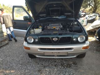 Nissan Terrano 2000-thumb-5