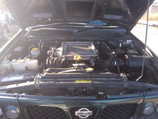 Nissan Terrano 2000-thumb-8