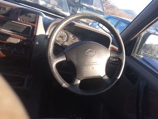 Nissan Terrano 2000-thumb-12