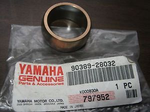 Snowmobile Yamaha 1995 90389-28032-thumb-1