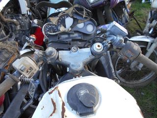 HONDA VF1000F INTERCEPTOR-thumb-10