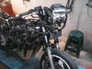CBR 1000f honda-thumb-5
