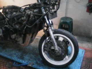 CBR 1000f honda-thumb-7