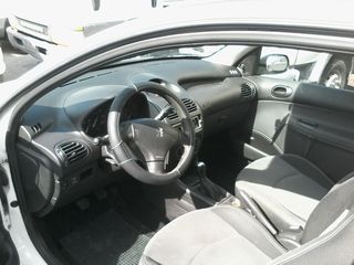 Peugeot 206 2008-thumb-4