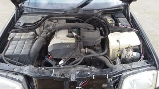 Mercedes-Benz C 180 2000-thumb-4