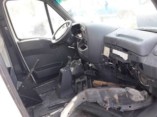ΚΑΜΠΙΝΑ IVECO 35 C-thumb-2