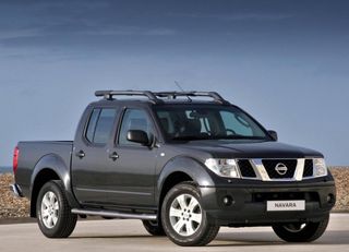 NISSAN P/U (D40) NAVARA 2WD-4WD 05-10 ΚΑΠΟ ΕΜΠΡΟΣ. και πολλα ανταλλακτικα φανοποιιας - μηχανικα.