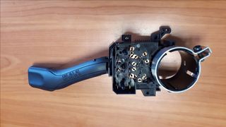 ΔΙΑΚΟΠΤΗΣ ΦΛΑΣ VW-AUDI-SEAT-SKODA-thumb-2