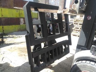 Linde 2012 G-350-thumb-1