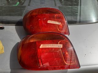 2 Πισω Aριστερα Φαναρια Toyota Yaris 04