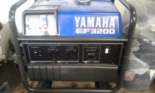 ΓΕΝΗΤΡΙΑ YAMAHA EF3200