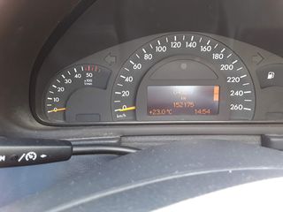 Νεκροφόρα Mercedes-Benz 2001-thumb-22