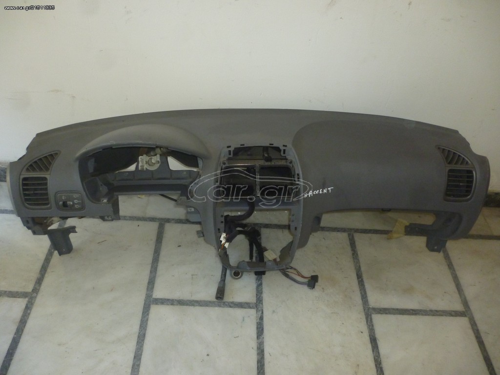 HYUNDAI ACCENT 02 