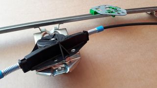 ΓΡΥΛΟΣ ΠΑΡΑΘΥΡΟΥ MERCEDES ATEGO-thumb-2