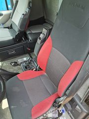 Renault 2009-thumb-4