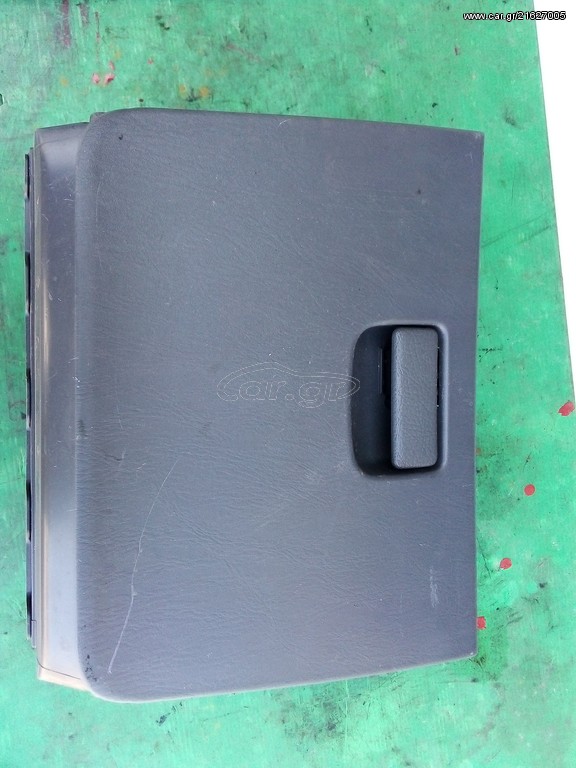 Ντουλαπάκι Suzuki ignis 2002 