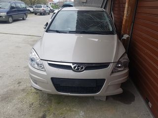 Hyundai i 30  '08-thumb-1