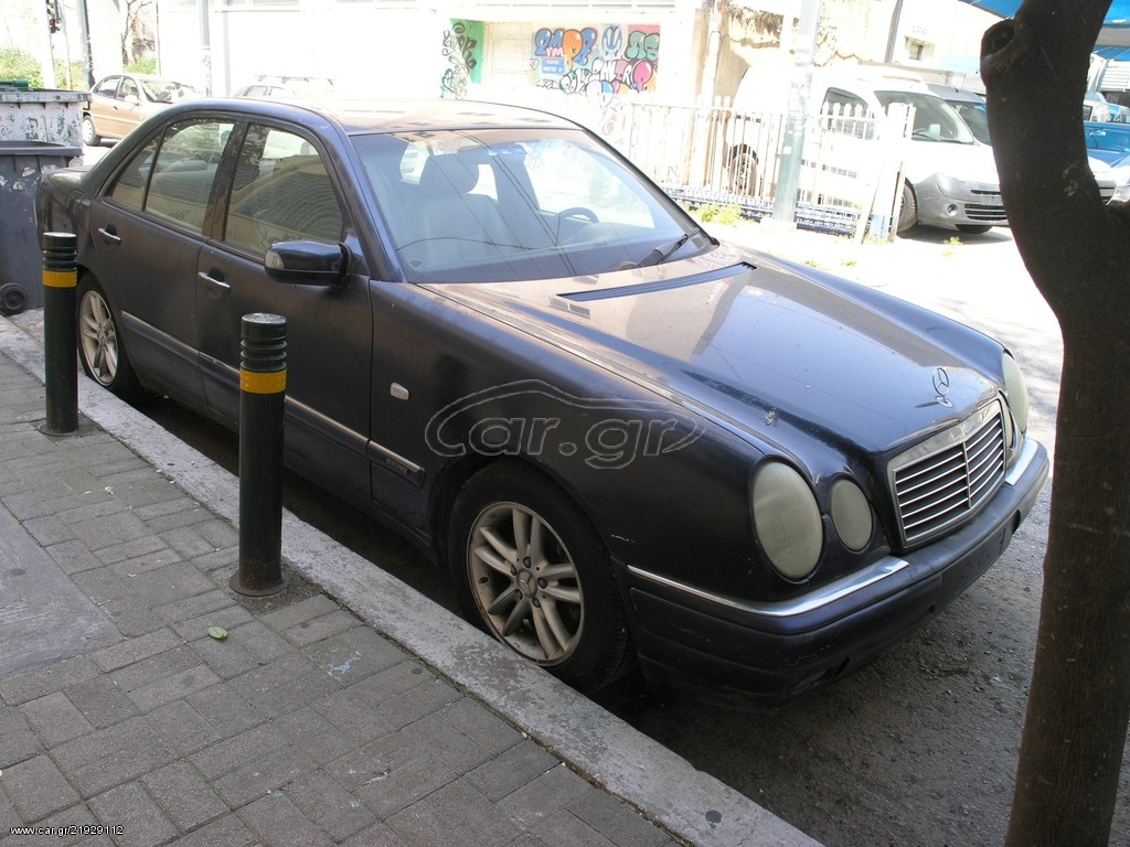 MERCEDES E200 COMPRESSOR 192HP ΜΕ ΔΕΡΜΑΤΙΝΑ ΚΑΘΙΣΜΑΤΑ ΓΙΑ ΑΝΤΑΛΛΑΚΤΙΚΑ