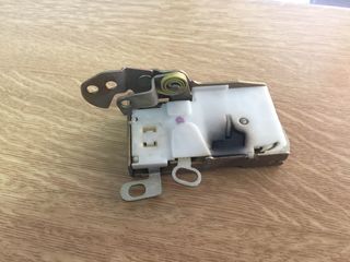 ΚΛΕΙΔΑΡΙΑ ΔΕΞΙΑ FORD SCORPIO-thumb-1