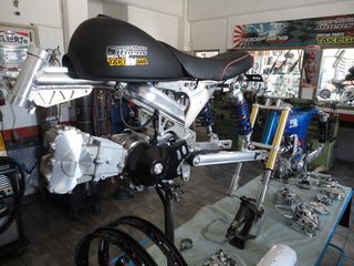 Roumpineto  honda c50 glx50 ss50 dax MODIFYING GARAGE "since1993" TAKEGAWAGR - 4miniracingparts,gr-thumb-77