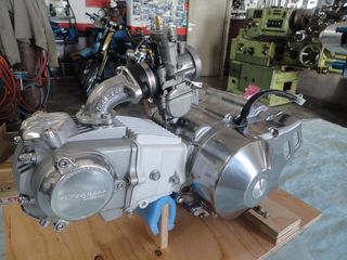 Roumpineto  honda c50 glx50 ss50 dax MODIFYING GARAGE "since1993" TAKEGAWAGR - 4miniracingparts,gr-thumb-51