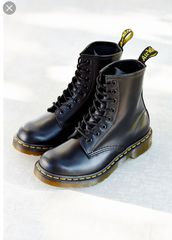 Μπότες Dr. Martens 