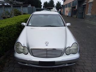 Mercedes w203 2004 c220 για ανταλακτηκα 