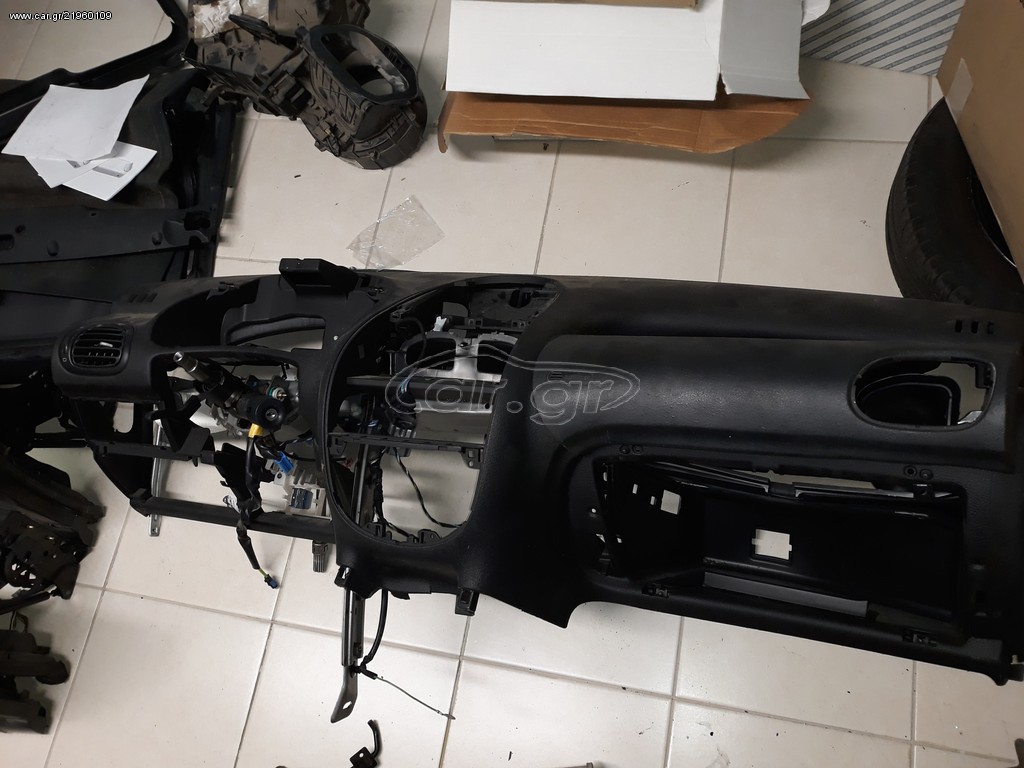 Peugeot 206  ταμπλο με air bag Και κολώνα τιμονιου