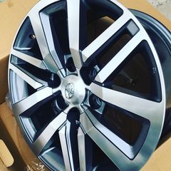 Hilux 9x18-thumb-3