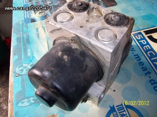 ΜΟΝΑΔΑ ABS ΑΠΟ TOYOTA RAV 4-thumb-1