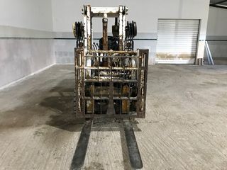 Toyota 1985 2FD25-thumb-10
