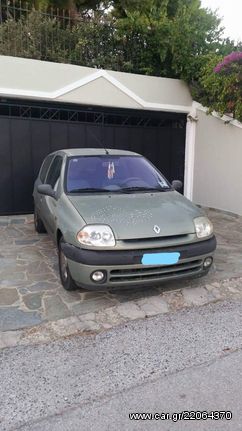 Renault Clio 2000