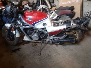 HONDA VF 750F-thumb-6