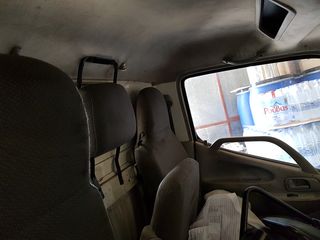 Toyota dyna 100,150-thumb-9