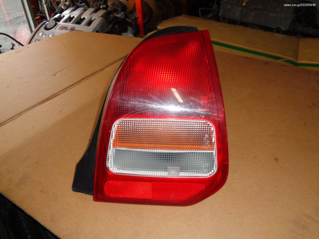 MITSUBISHI COLT ΦΑΝΑΡΙΑ ΠΙΣΩ
