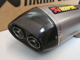 ΕΞΑΤΜΙΣΗ AKRAPOVIC PIAGGIO BEVERLY 400 / 500-thumb-1