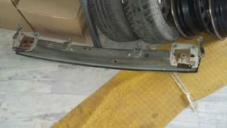 ΠΡΟΦΥΛΑΚΤΗΡΑΣ ΚΑΙ ΤΡΑΒΕΡΣΑ ΓΙΑ FORD FOCUS 2003-thumb-1