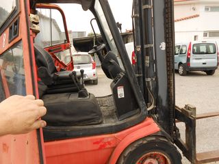 Linde 2003 H35D 4.0M CABIN-thumb-8