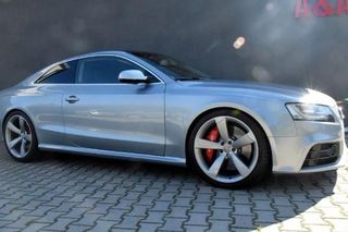 Audi RS5 4.2   QUATTRO   '11