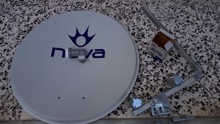 Δορυφορικό κάτοπτρο  Nova 60cm με lnb.Ολοκαίνουργια...