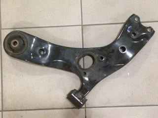 TOYOTA AVENSIS 2009-2014  Ψαλίδια