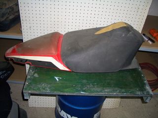 ΠΩΛΕΙΤΑΙ ΣΕΛΑ ΓΙΑ APRILIA SR 150 SCOOTER-thumb-1