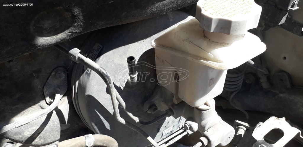 Hyundai Accent Σεβρό με αντλία φρένων 