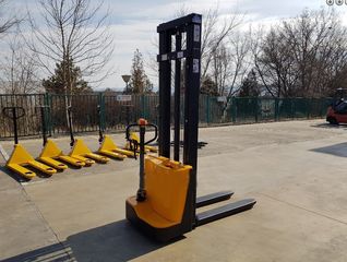 LIFT Inoq 10 1025C ηλεκτικό στακερ-thumb-2